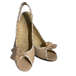 Size 9 XOXO pale pinksling back peep toe heels